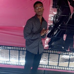 Meet your Posher, Gee